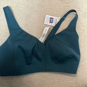New with tags Lululemon like nothing bra